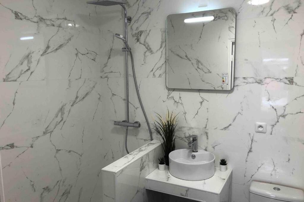 Fratellini 3 Bedroom Bright And Design Saint-Ouen  Luaran gambar